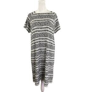 J Jill Wearever M T-Shirt Dress Shift Knee Length WhiteBlack Floral Short Sleeve